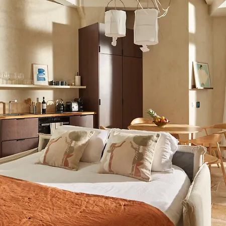 Cosy 1br With Outside Space Neighboring Le Marais דירה פריז
