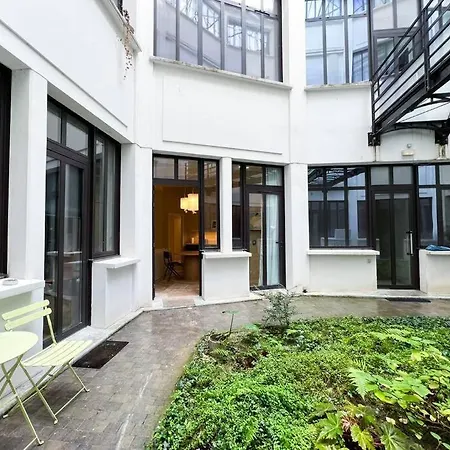 Cosy 1br With Outside Space Neighboring Le Marais Apartamento